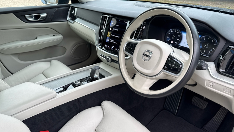 Volvo V60 2.0 B5P Cross Country 5dr AWD Auto Petrol Estate